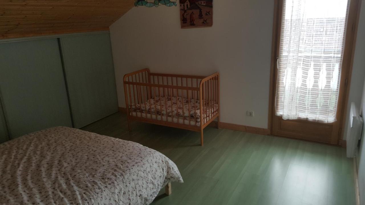 Maison Vinzier Extérieur photo