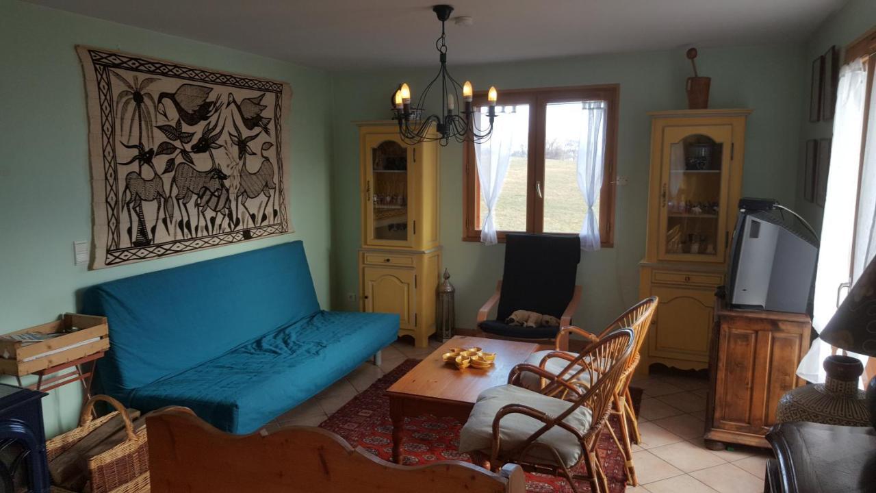 Maison Vinzier Extérieur photo